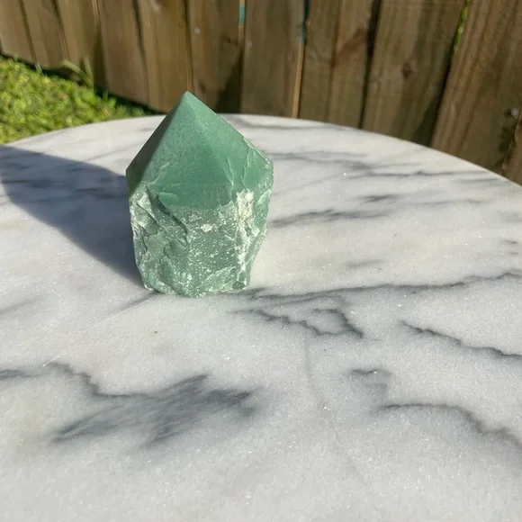 Green aventurine tower - Picture 2 of 5